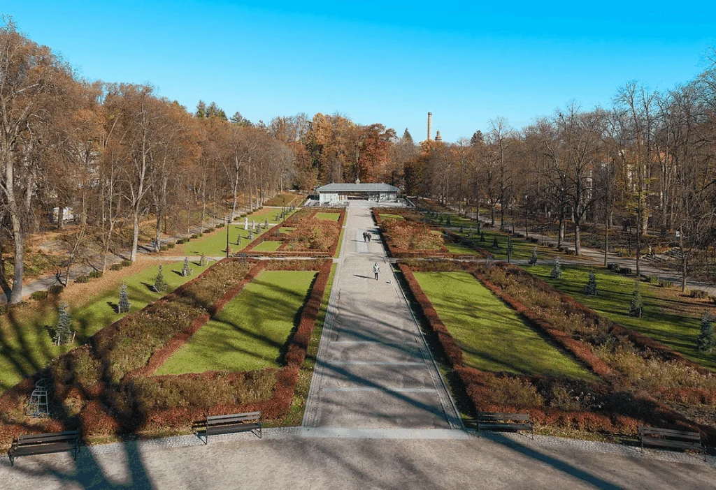 Foto: Šachový park v Polanici-Zdróji